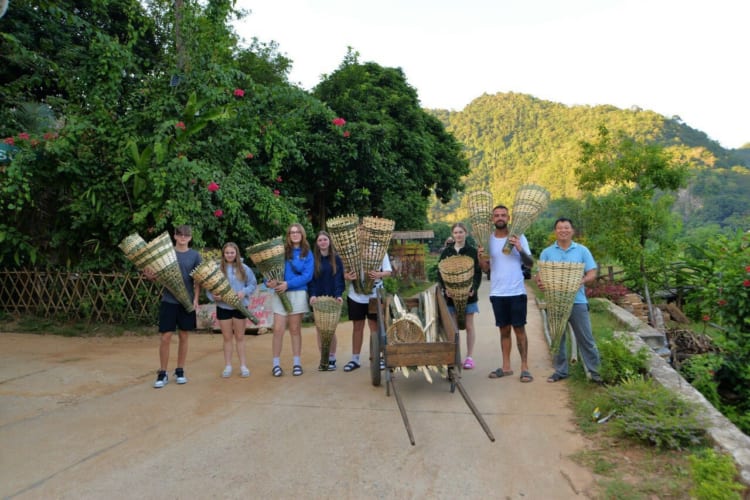 AN AUTHENTIC HOMESTAY TOUR IN MAI HICH