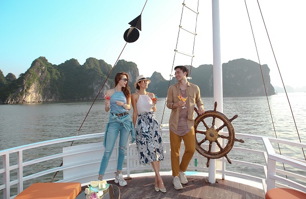 Detailed review of the Ha Long cruise experience